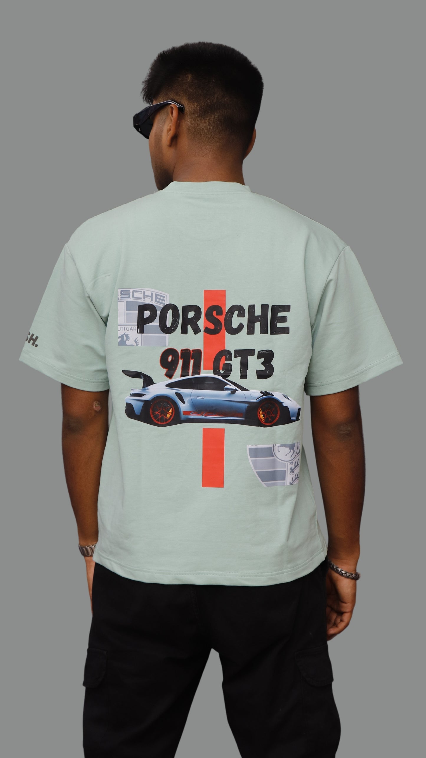 Porsche 911 GTR Unisex Oversized Tshirt